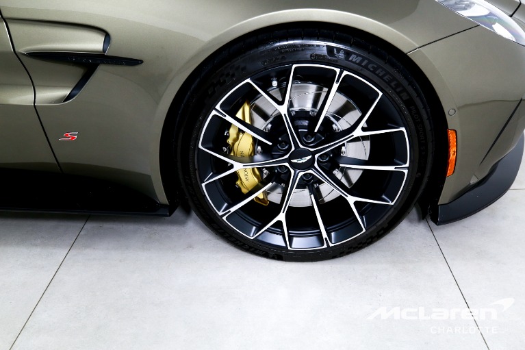 Used-2026-Aston-Martin-Vantage-S-Roadster