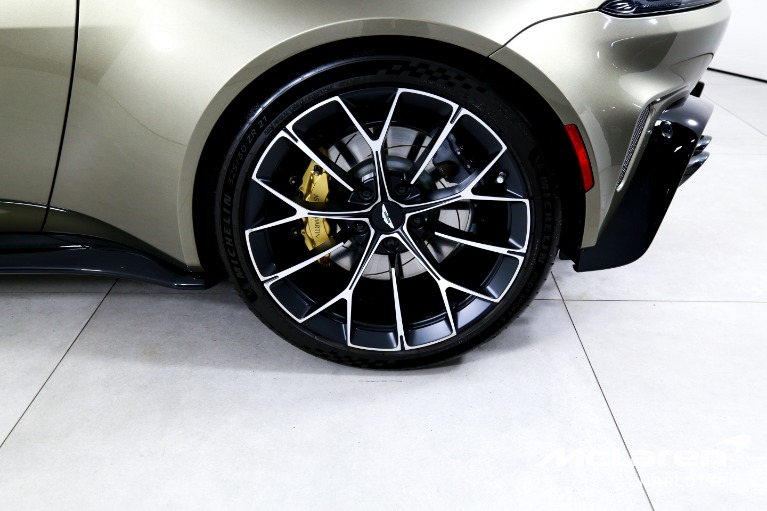 Used-2026-Aston-Martin-Vantage-S-Roadster