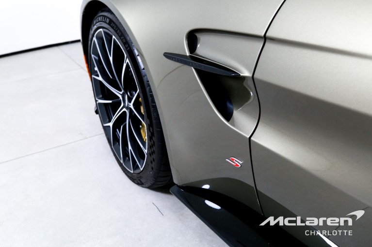Used-2026-Aston-Martin-Vantage-S-Roadster