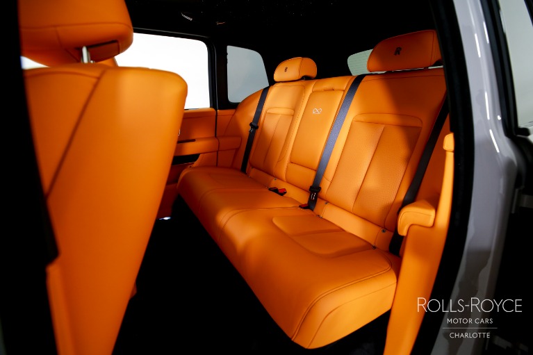 New-2027-Rolls-Royce-Black-Badge-Cullinan