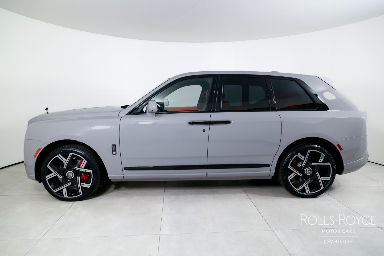 New-2027-Rolls-Royce-Black-Badge-Cullinan