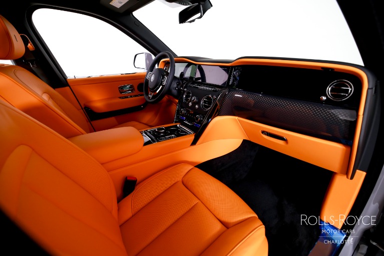 New-2027-Rolls-Royce-Black-Badge-Cullinan