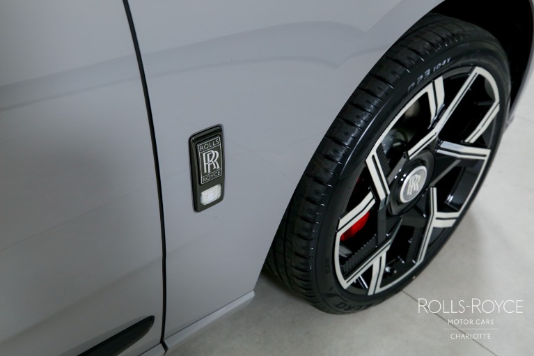 New-2027-Rolls-Royce-Black-Badge-Cullinan