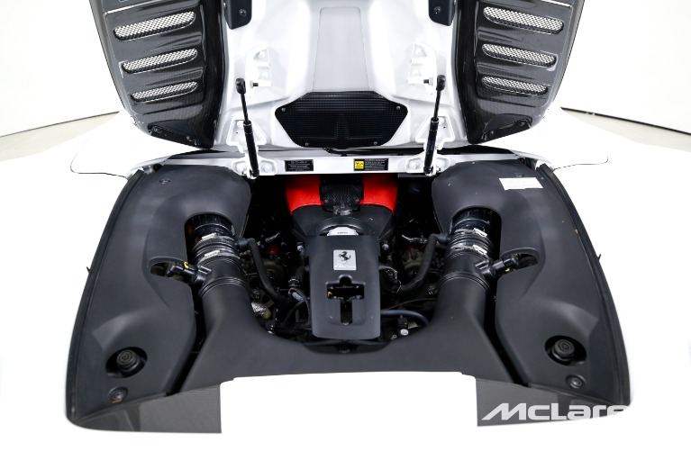 Used-2023-Ferrari-F8-Spider