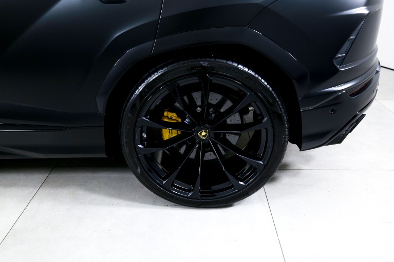 Used-2020-Lamborghini-Urus