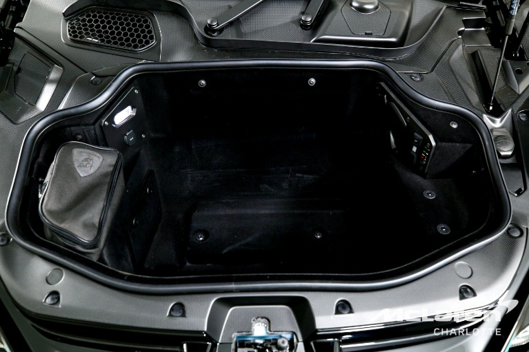 Used-2025-Lamborghini-Revuelto