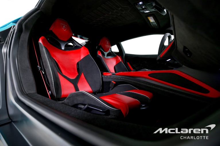 Used-2025-Lamborghini-Revuelto