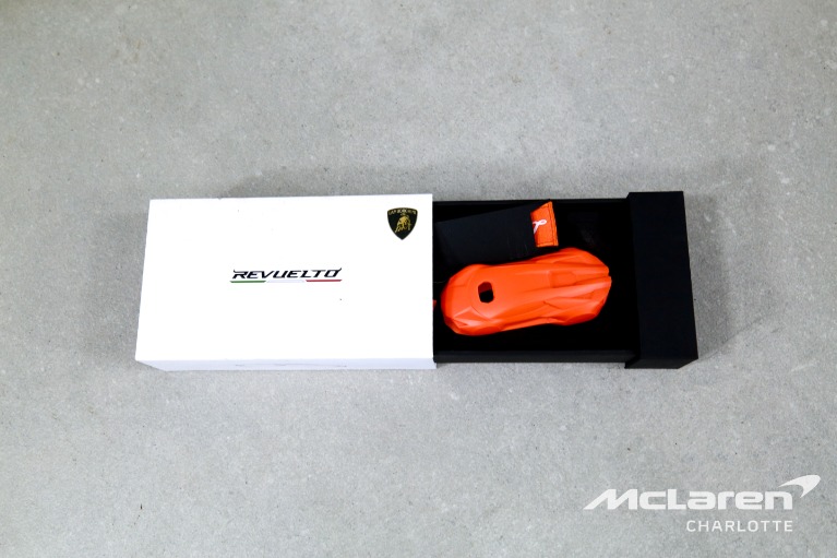 Used-2025-Lamborghini-Revuelto