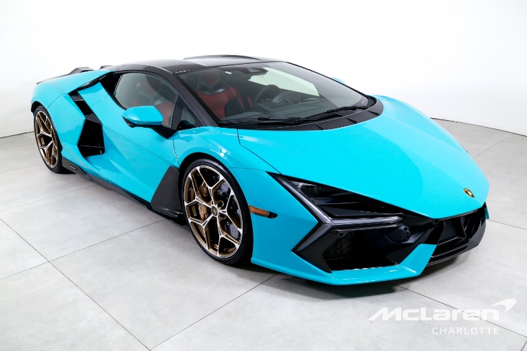 Used-2025-Lamborghini-Revuelto