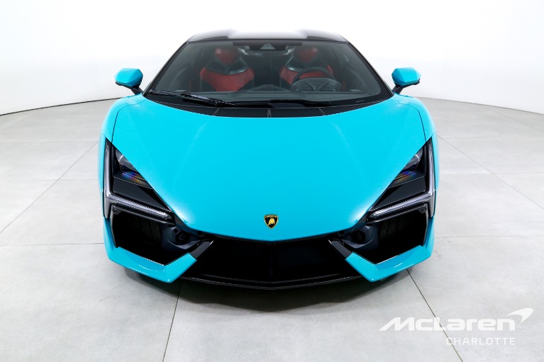 Used-2025-Lamborghini-Revuelto