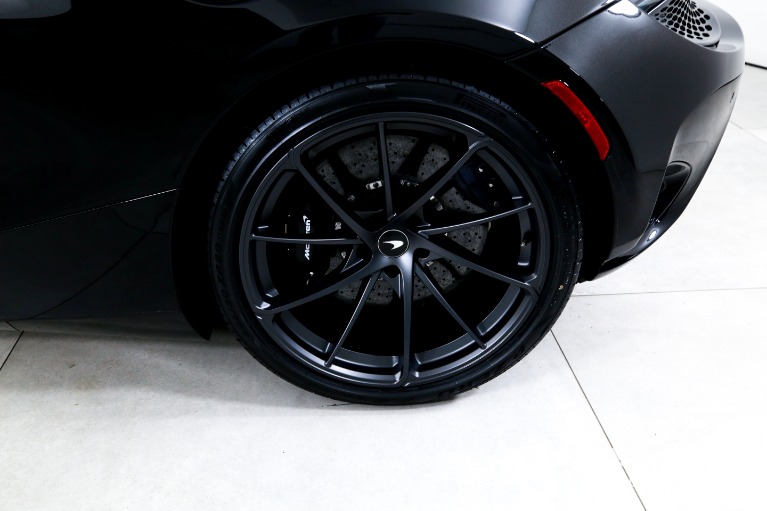 New-2027-McLaren-750S