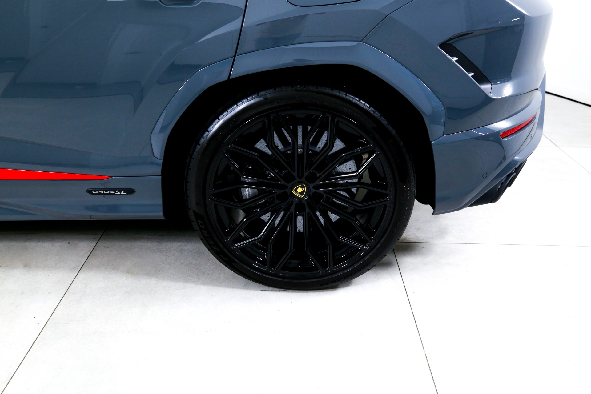 Used 2025 Lamborghini Urus SE | Charlotte, NC