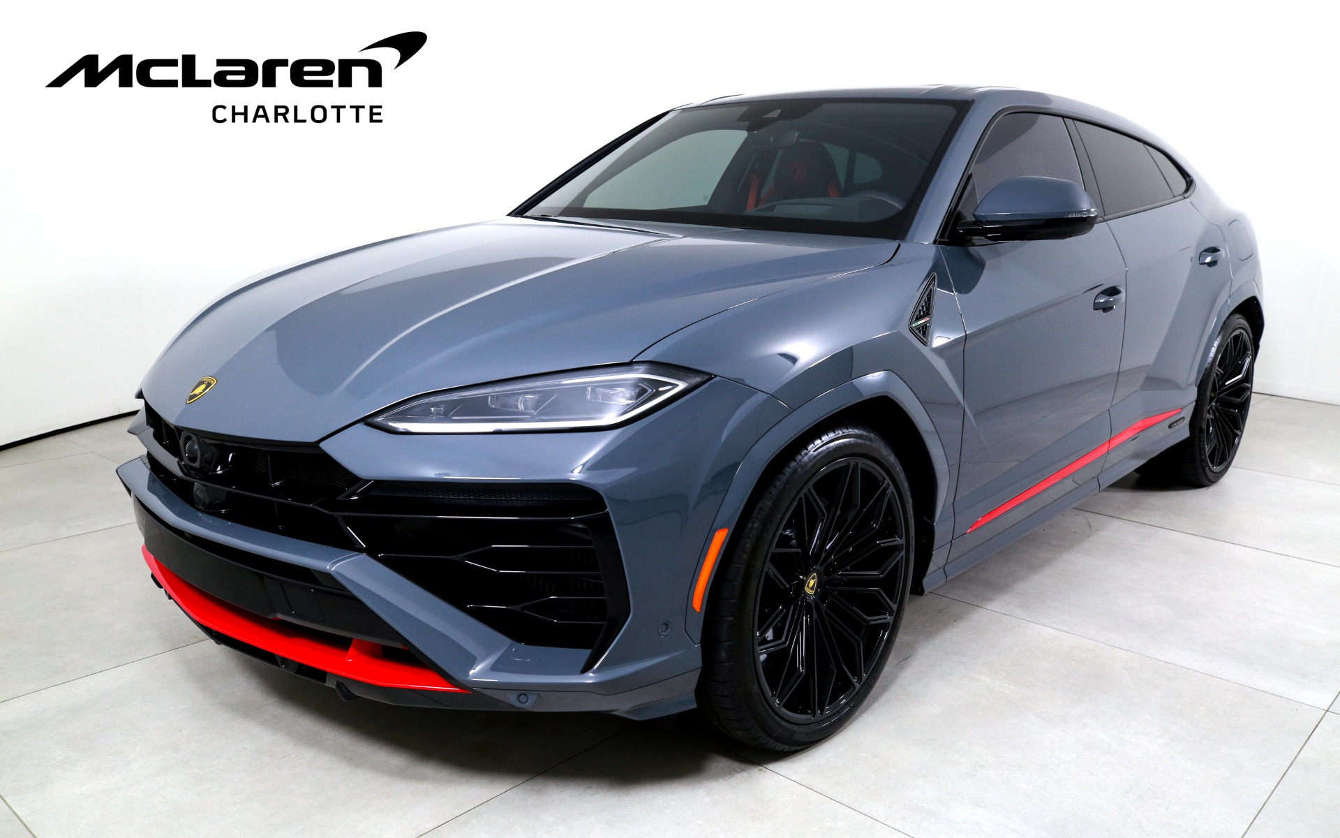 Used 2025 Lamborghini Urus SE | Charlotte, NC