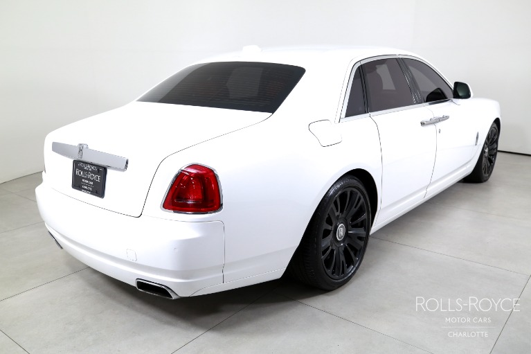 Used-2019-Rolls-Royce-Ghost