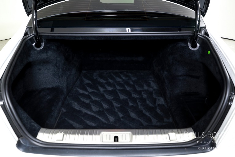 Used-2019-Rolls-Royce-Ghost