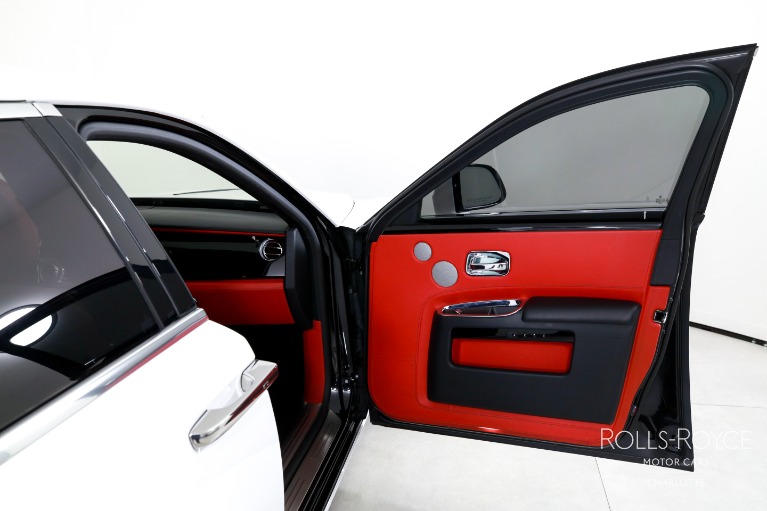 Used-2019-Rolls-Royce-Ghost