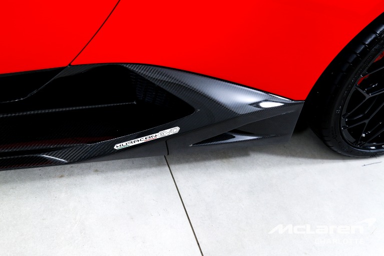 Used-2020-Lamborghini-Huracan-EVO-Spyder