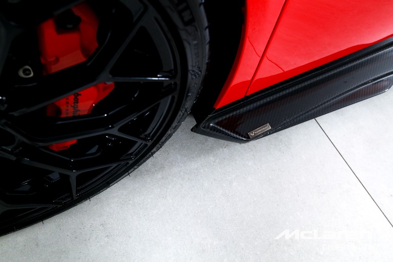 Used-2020-Lamborghini-Huracan-EVO-Spyder