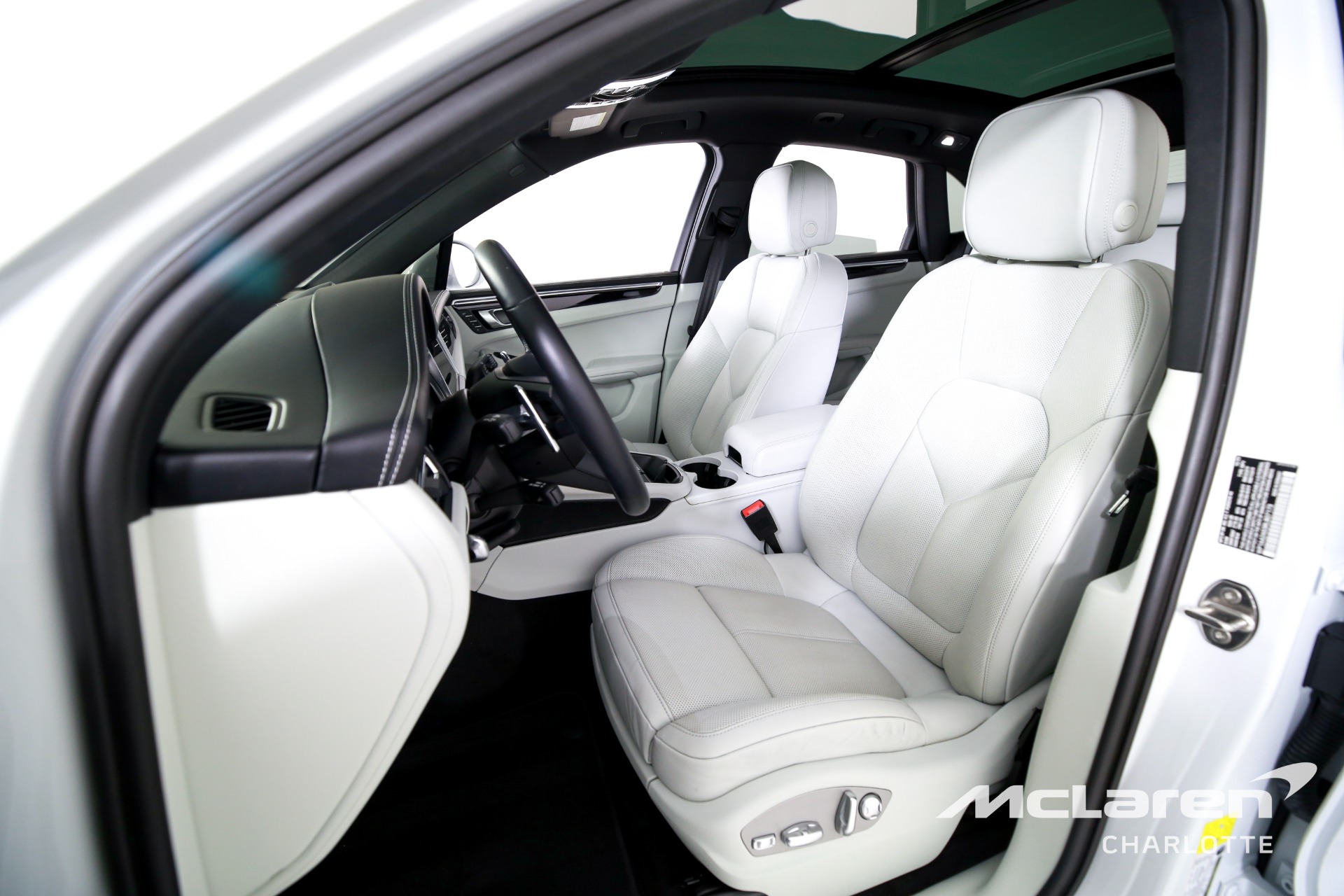 Used 2024 Porsche Macan  | Charlotte, NC