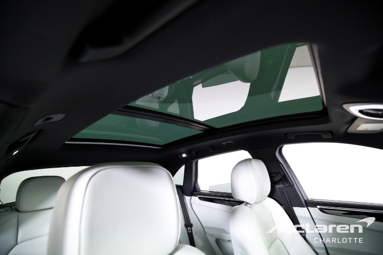Used-2024-Porsche-Macan