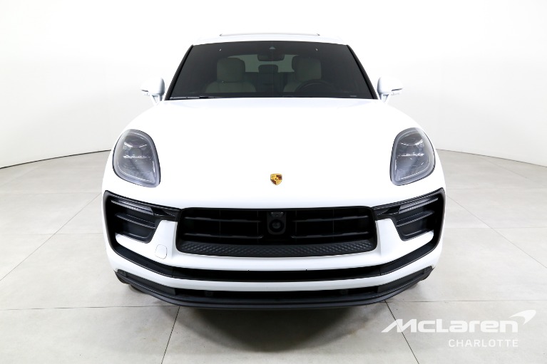 Used-2024-Porsche-Macan