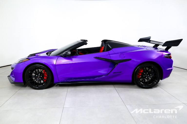 Used-2025-Chevrolet-Corvette-Z06