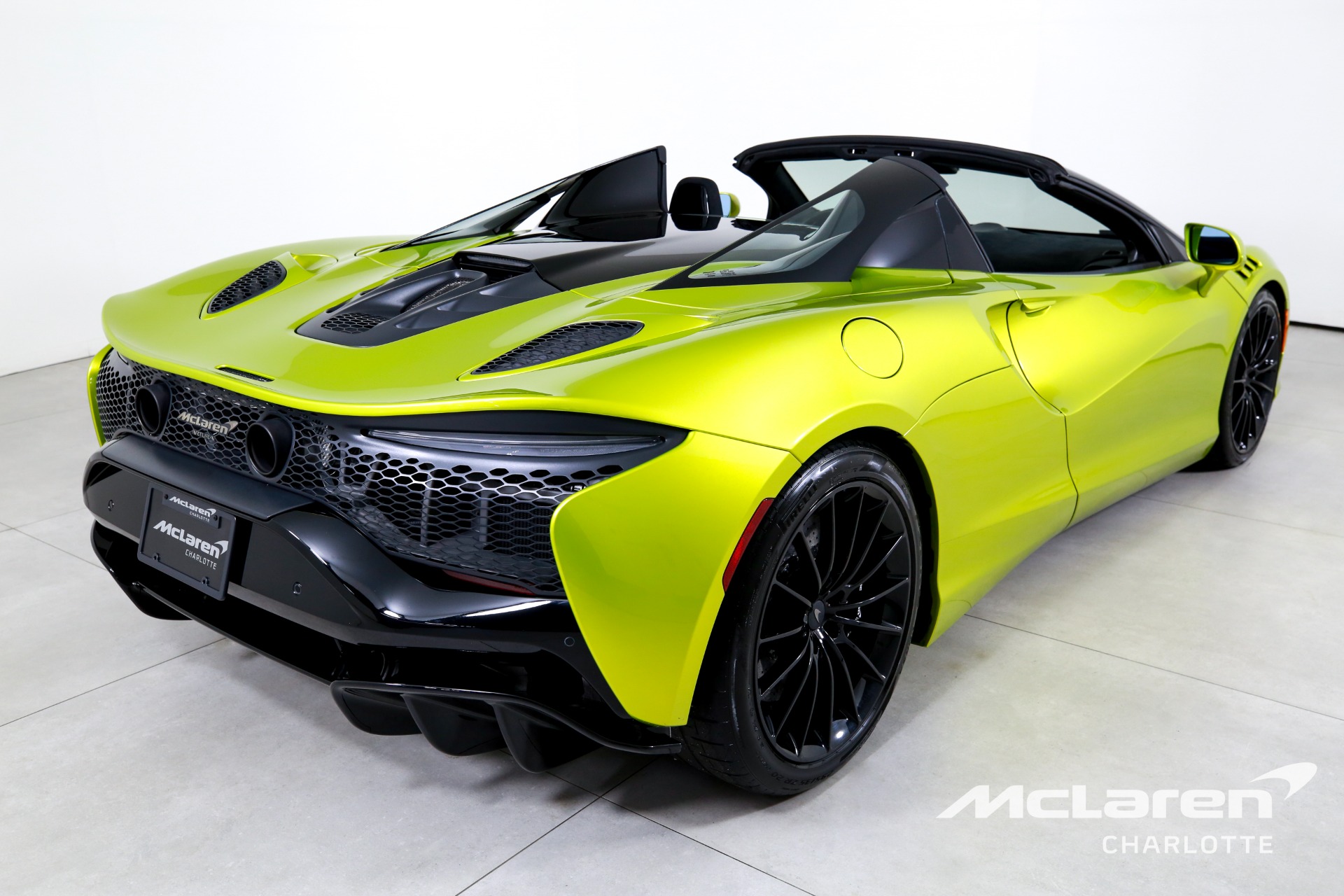 Used 2025 McLaren Artura Spider  | Charlotte, NC