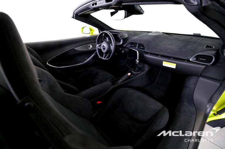 Used-2025-McLaren-Artura-Spider