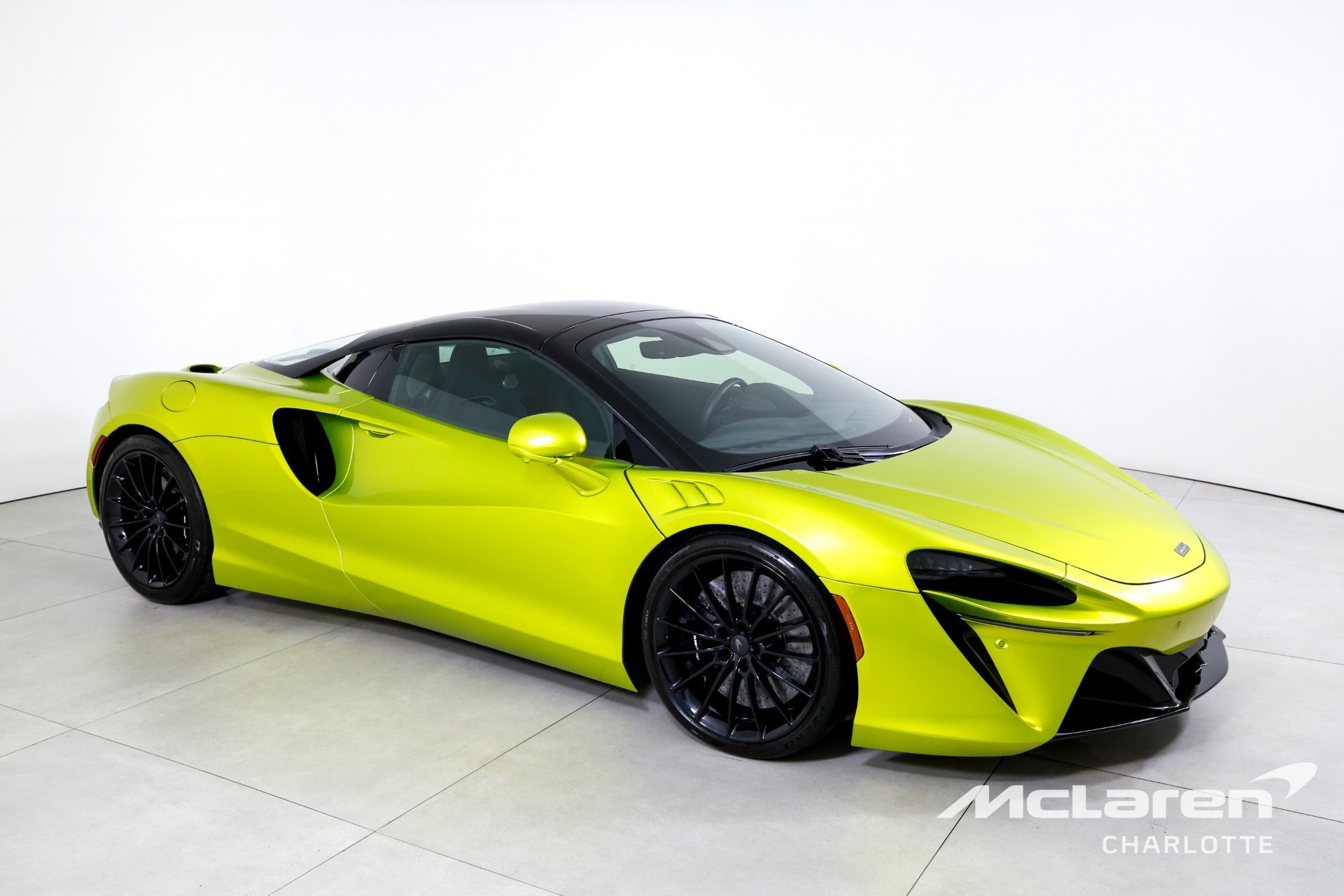 Used 2025 McLaren Artura Spider  | Charlotte, NC