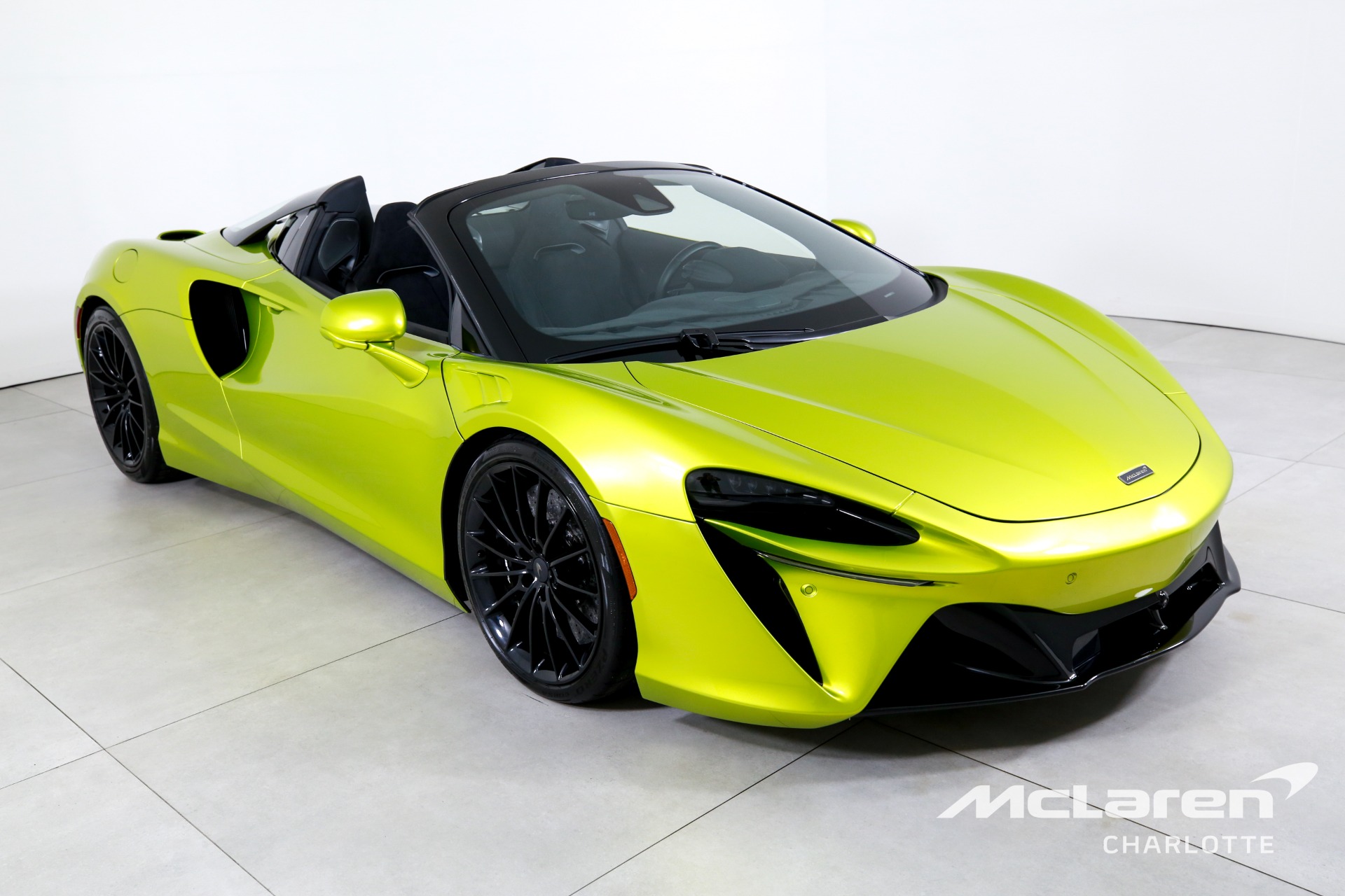 Used 2025 McLaren Artura Spider  | Charlotte, NC