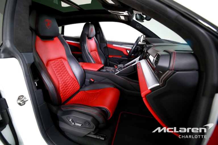 Used-2020-Lamborghini-Urus