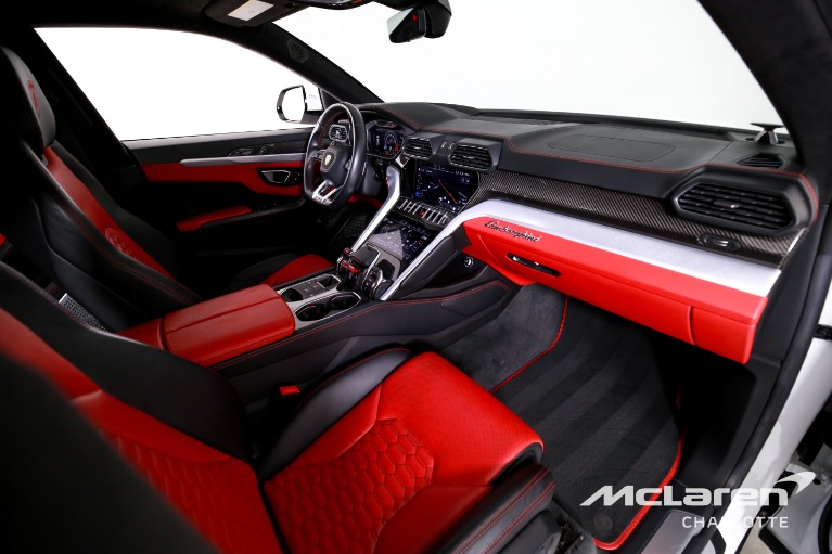 Used-2020-Lamborghini-Urus