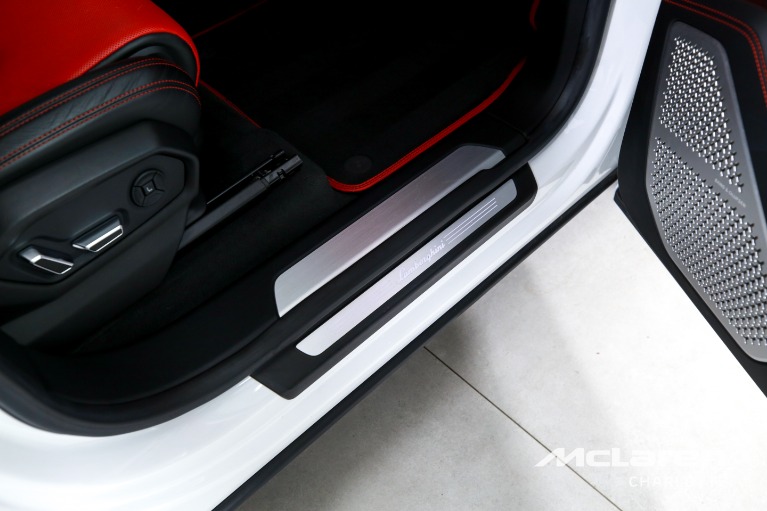 Used-2020-Lamborghini-Urus