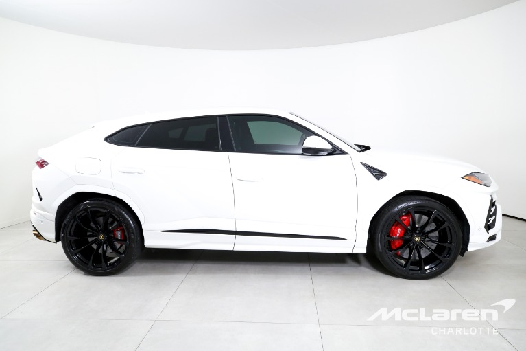 Used-2020-Lamborghini-Urus