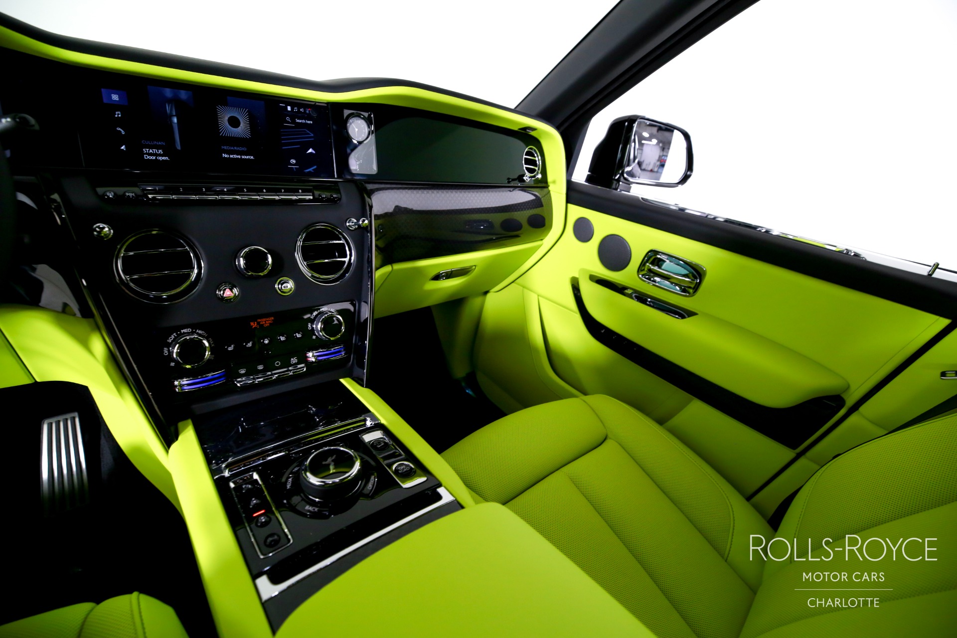 New 2027 Rolls-Royce Black Badge Cullinan  | Charlotte, NC
