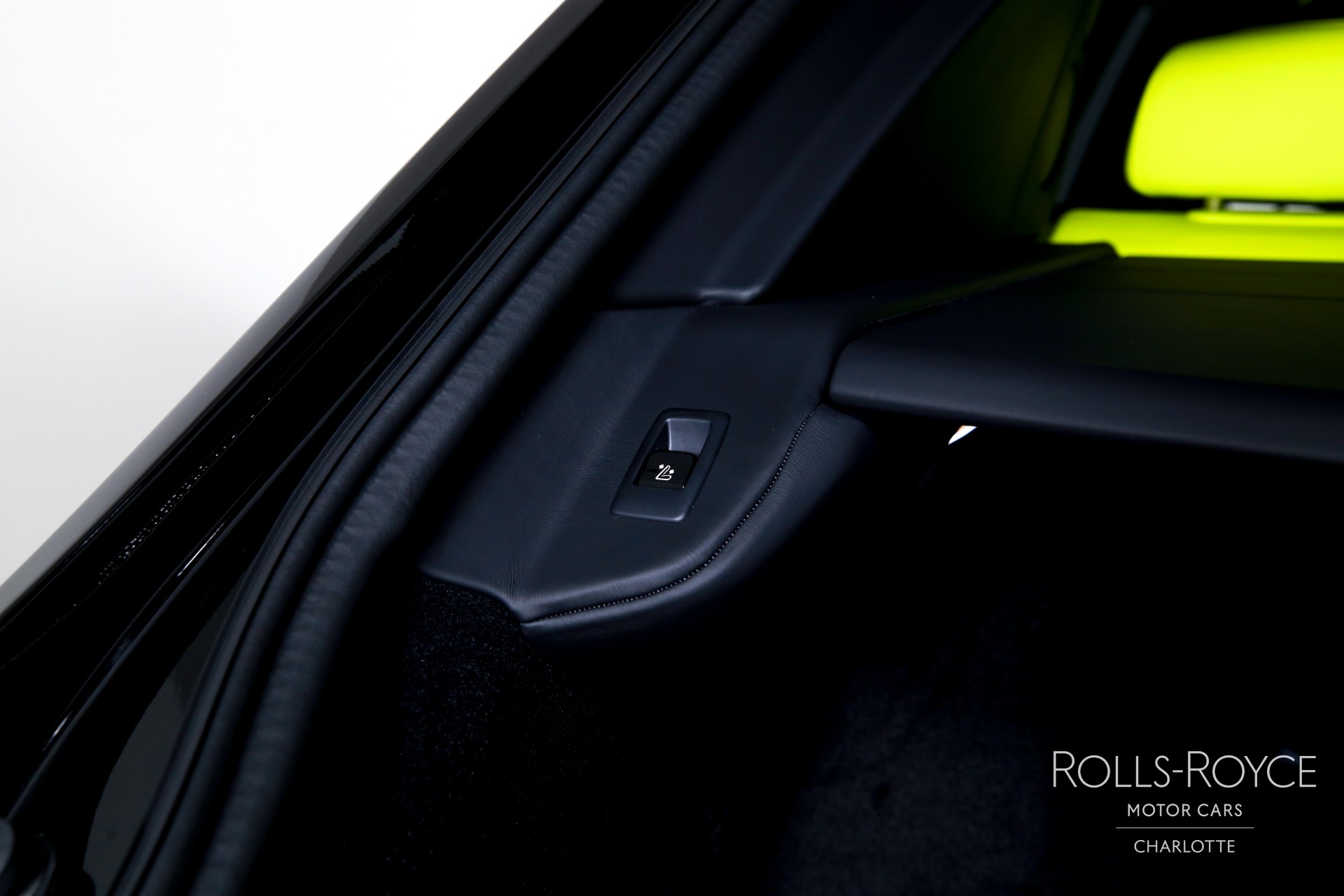New 2027 Rolls-Royce Black Badge Cullinan  | Charlotte, NC