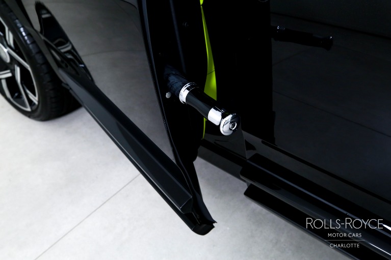New-2027-Rolls-Royce-Black-Badge-Cullinan