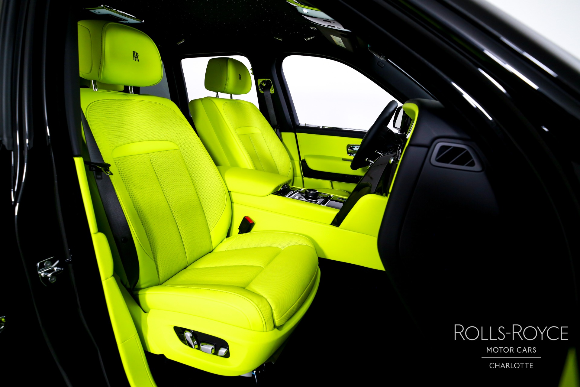 New 2027 Rolls-Royce Black Badge Cullinan  | Charlotte, NC