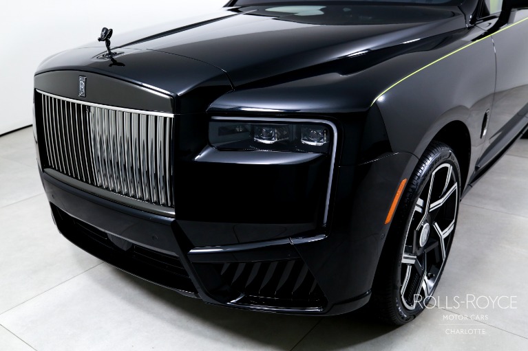 New-2027-Rolls-Royce-Black-Badge-Cullinan