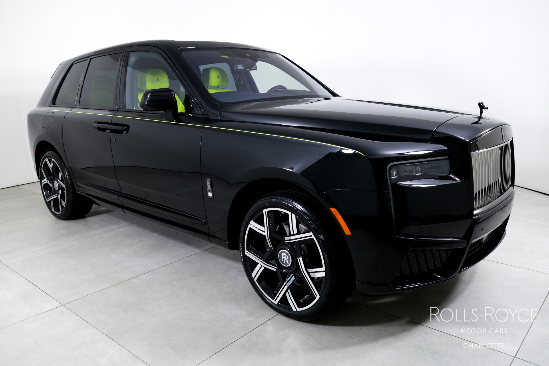 New 2027 Rolls-Royce Black Badge Cullinan  | Charlotte, NC
