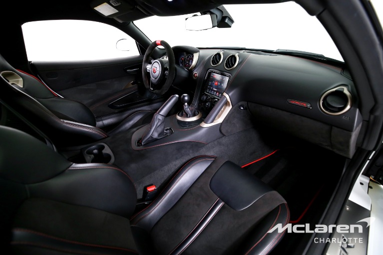 Used-2017-Dodge-Viper-ACR