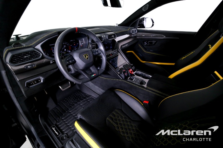 Used-2024-Lamborghini-Urus-Performante