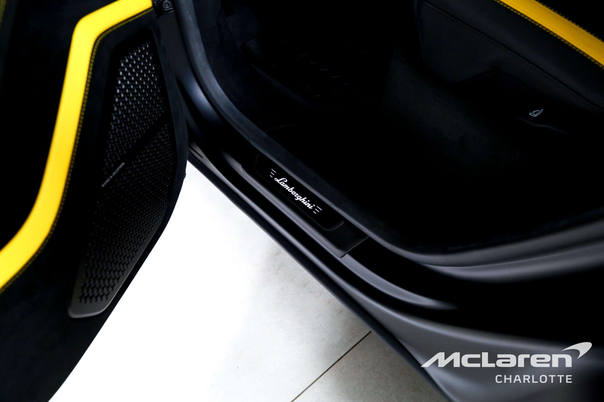 Used 2024 Lamborghini Urus Performante | Charlotte, NC