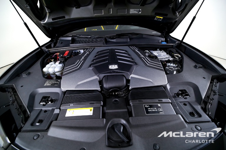 Used-2024-Lamborghini-Urus-Performante