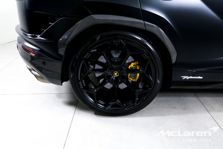 Used-2024-Lamborghini-Urus-Performante