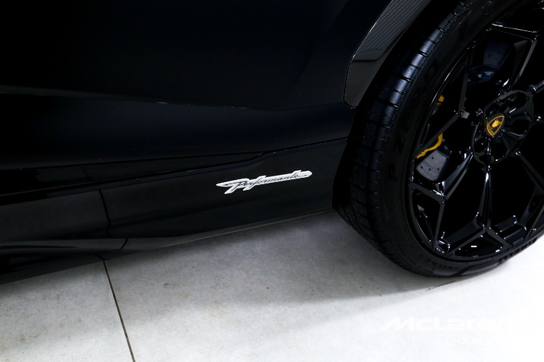 Used-2024-Lamborghini-Urus-Performante