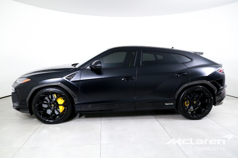 Used-2024-Lamborghini-Urus-Performante