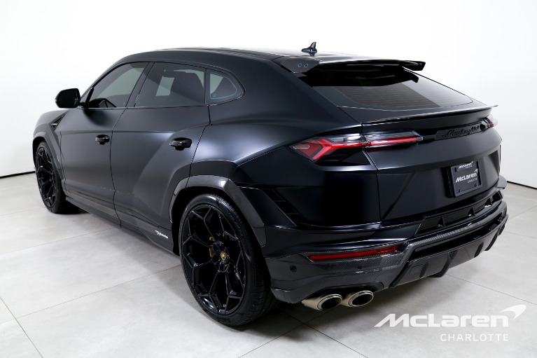 Used-2024-Lamborghini-Urus-Performante