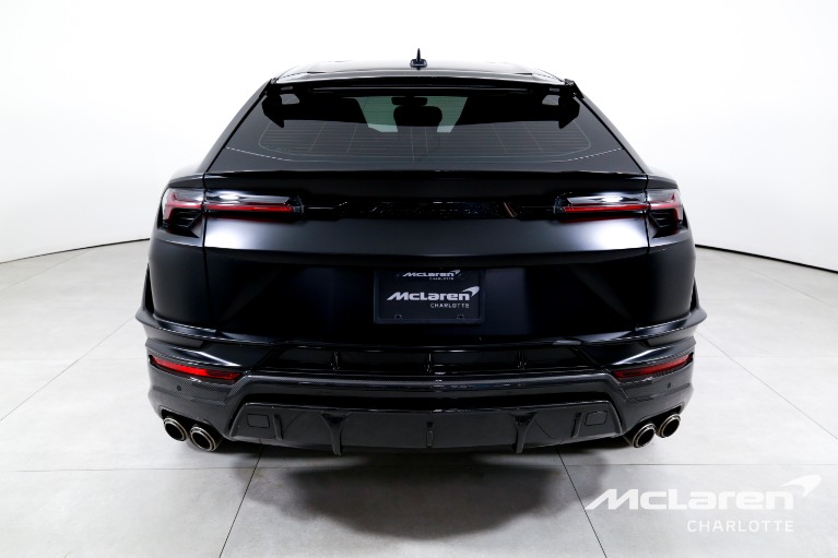 Used-2024-Lamborghini-Urus-Performante