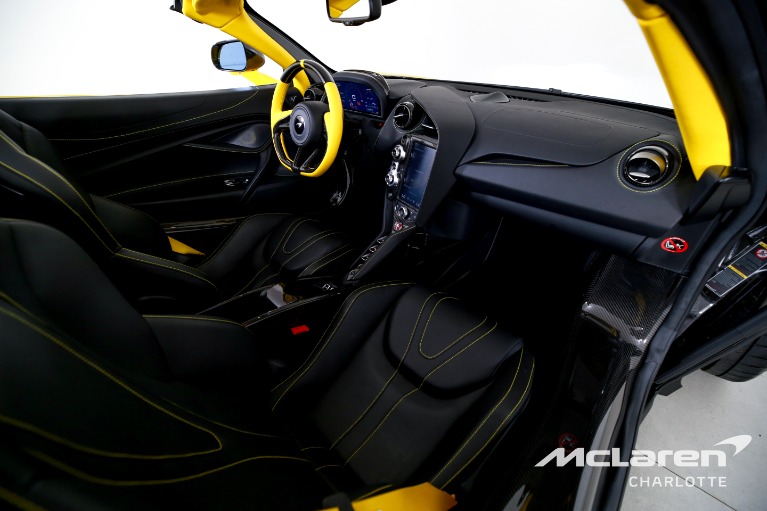 Used-2022-McLaren-765LT-Spider